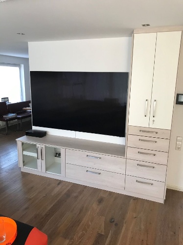 https://www.schreinerherr.de/content/igal/tv-schrank__2_-CVG251-L-444.jpg